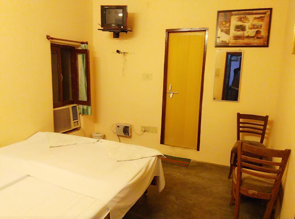 Mishra Guest House Varanasi Exteriör bild
