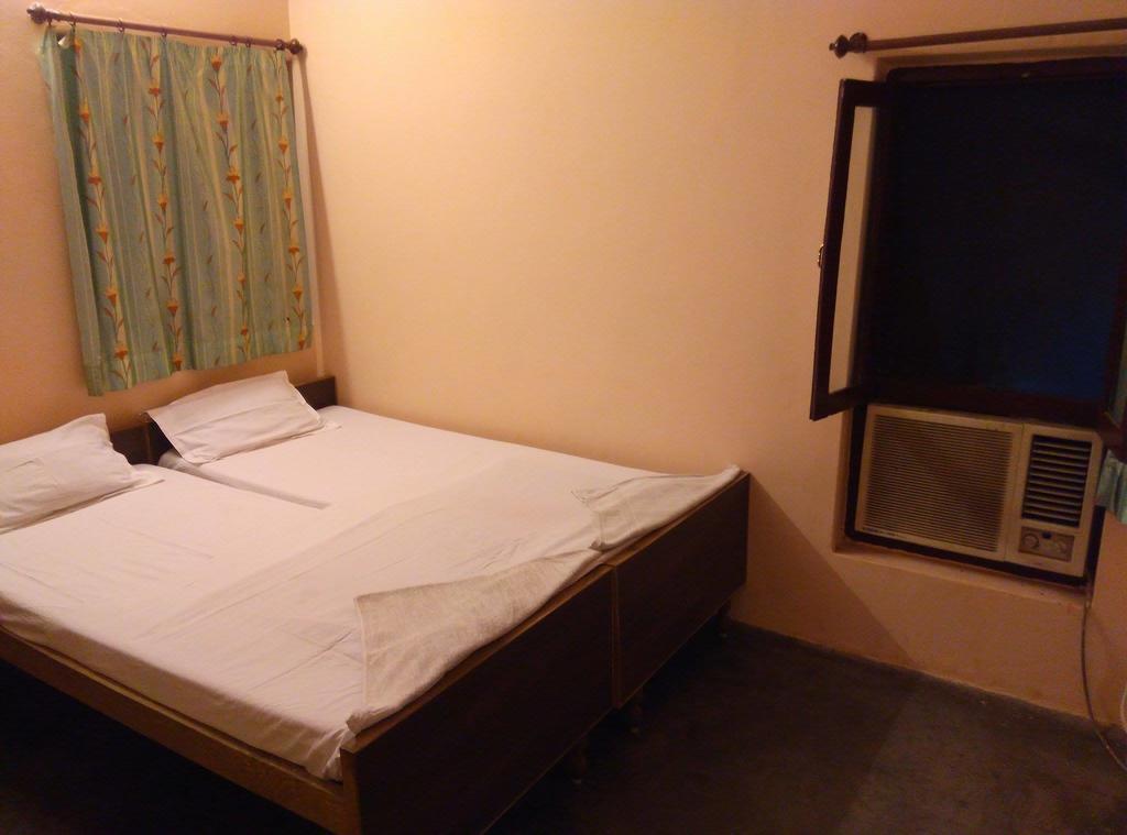 Mishra Guest House Varanasi Exteriör bild